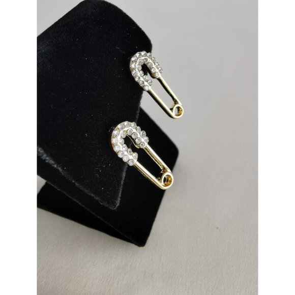 Brand New 14K Gold Plated Safety Pin Style Earrings For Women - Picture 6 of 7